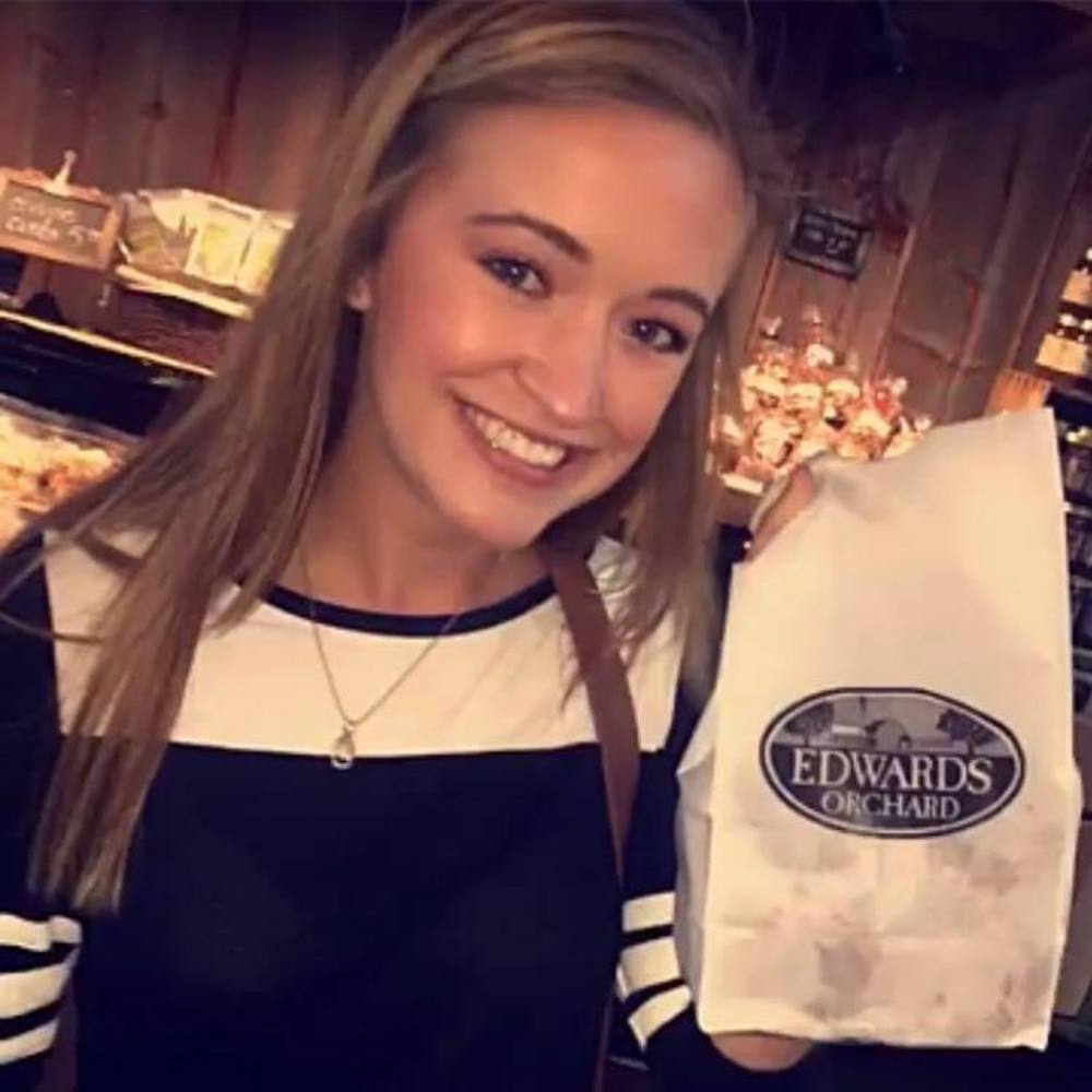 Meet your Posher, Lauren